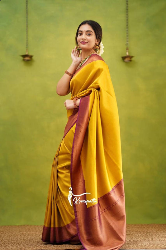 Women's Kanjivaram Soft Lichi Silk Saree